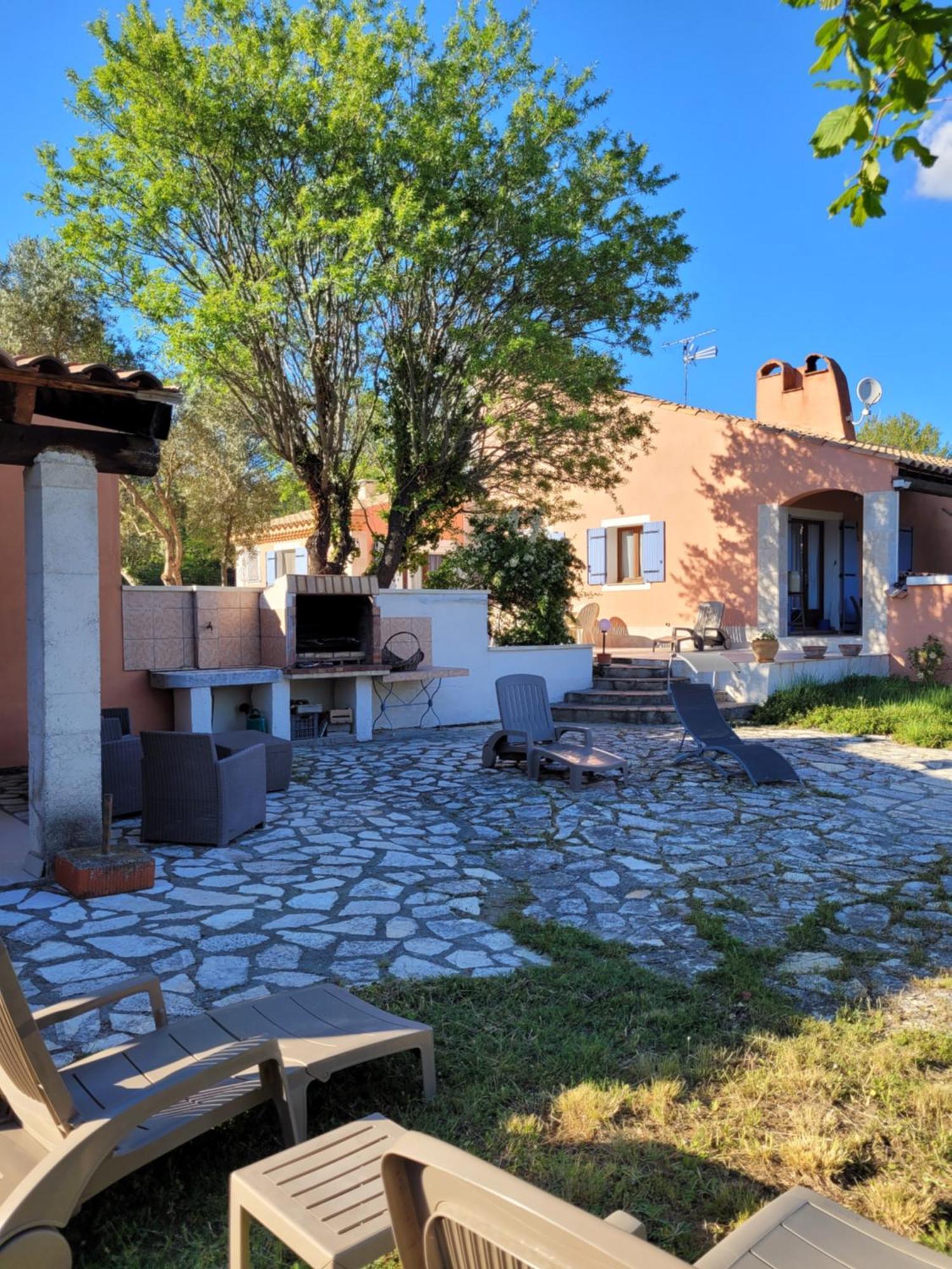 Location Saisonniere *